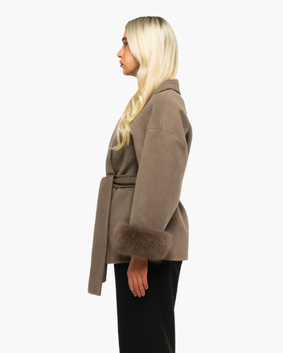 Manteau femme à ceinture - coupe ample avec manches élégantes
