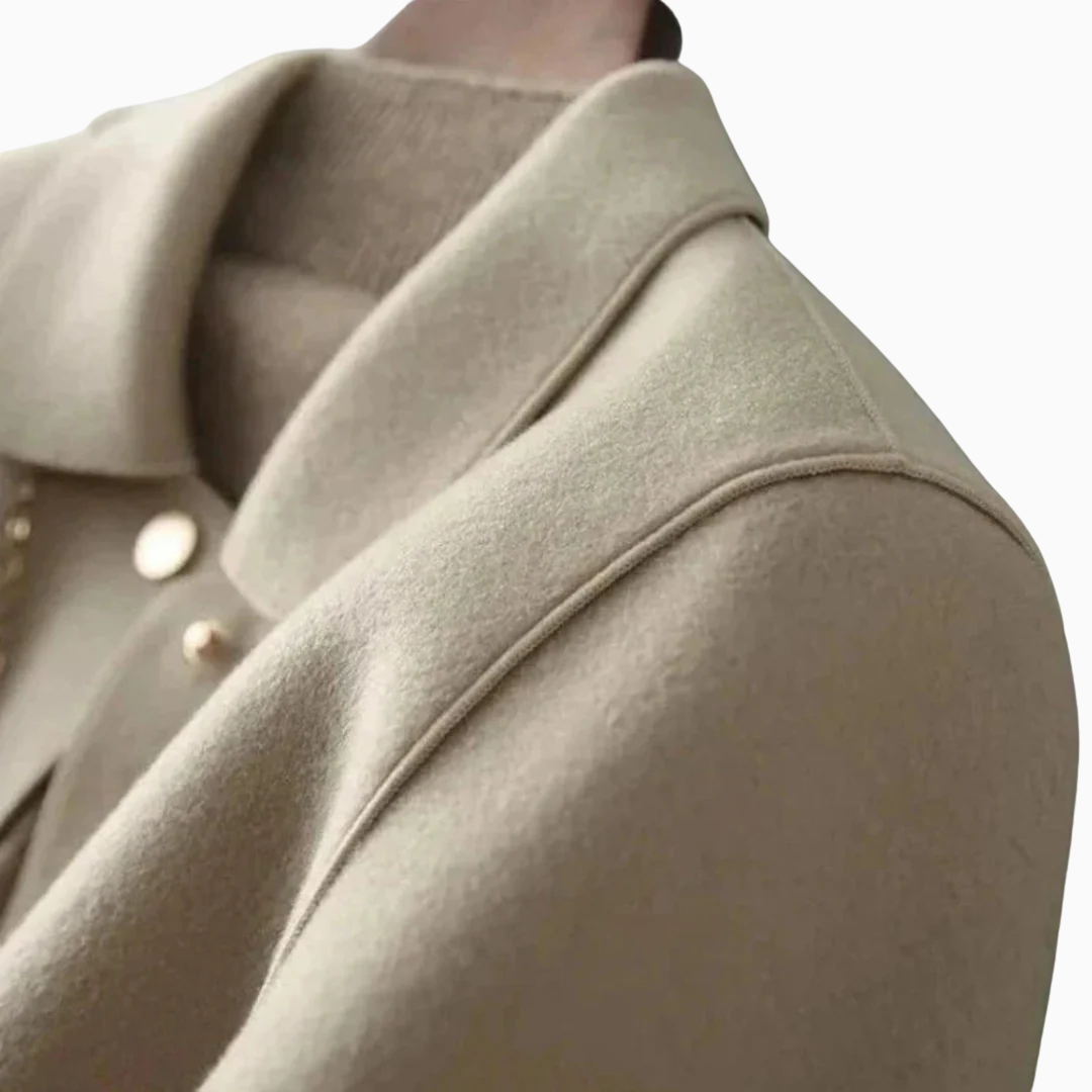 Veste Femme Courte Beige en Mélange de Laine Boutonnée