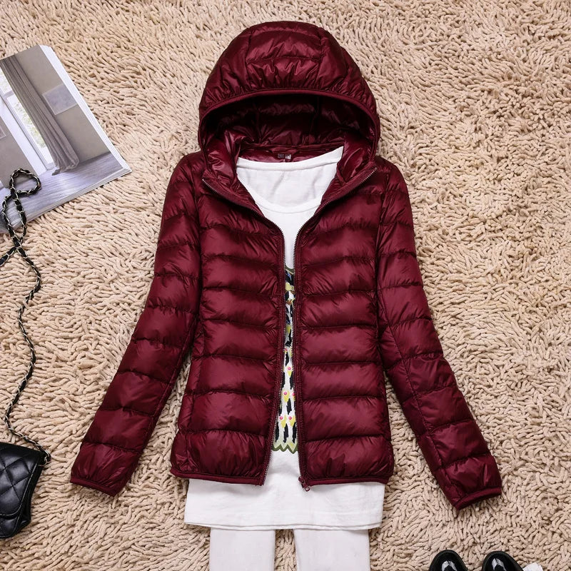Doudoune Femme Ultra-Légère Capuche – Rembourrage Duvet Fermeture Zippée | Chaleur & Praticité