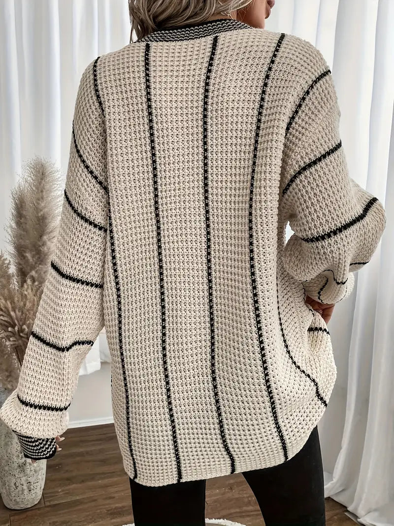 Pull femme à rayures verticales – tricot doux à col en V et manches longues
