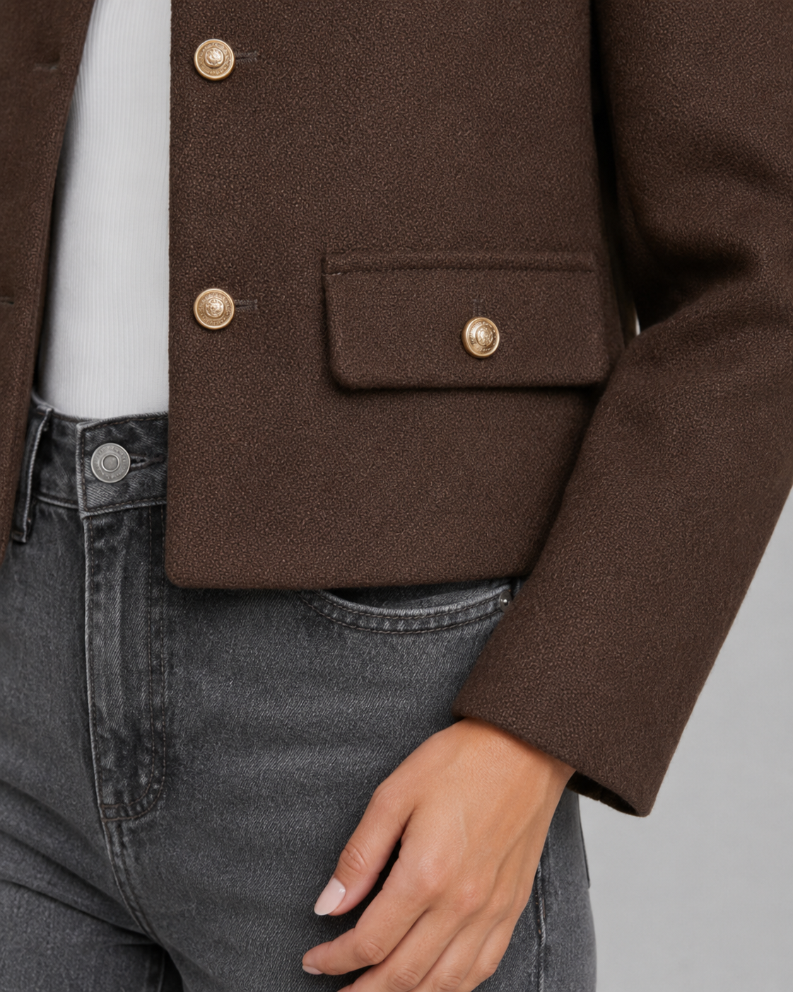 Veste Femme Courte Sans Col – Bouttons Dorés Coupe Boxy | Chic & Intemporel