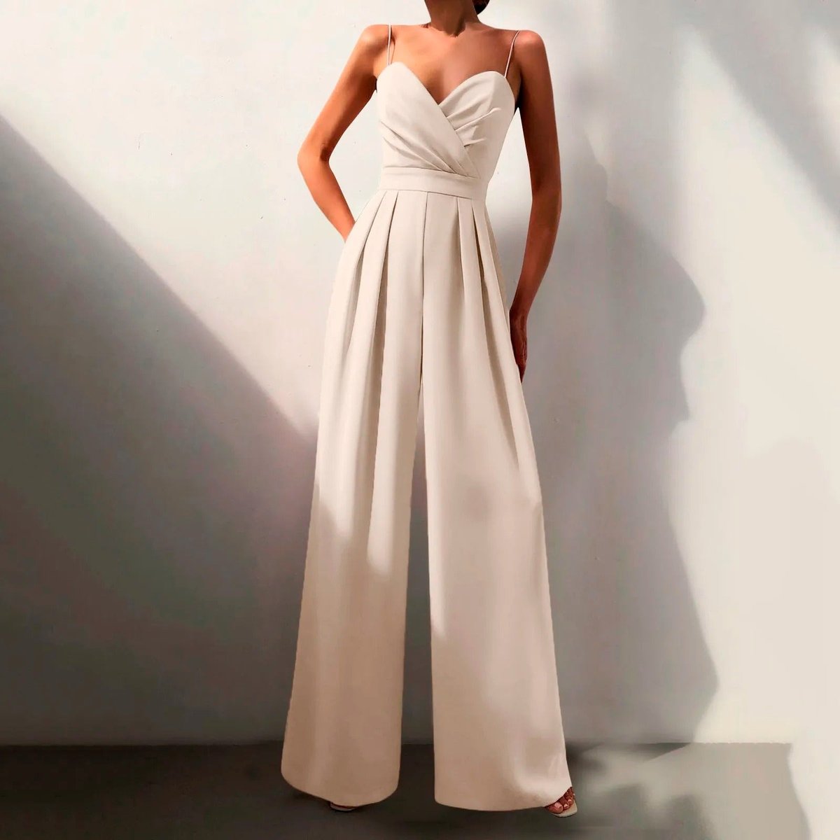 Combinaison Femme Soirée – Col Sweetheart Bretelles Fines Jambes Larges | Élégance Chic Garanti