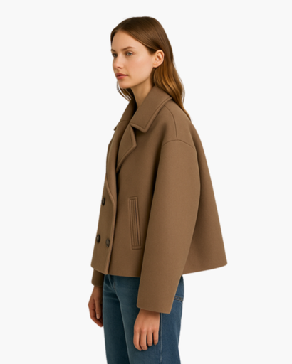 Veste courte femme à double boutonnage - coupe droite à revers élégants