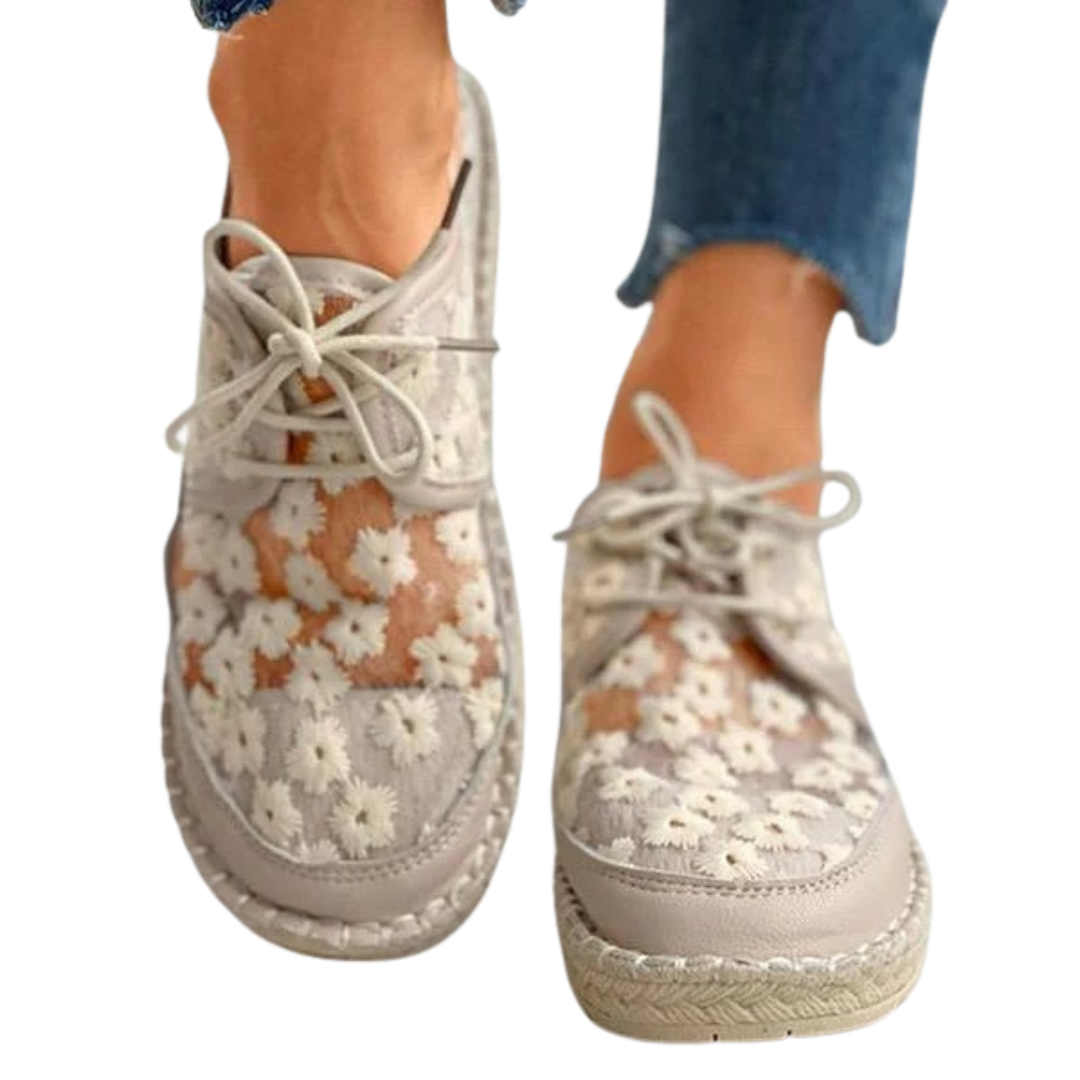 Chaussures en dentelle brodée pour femme