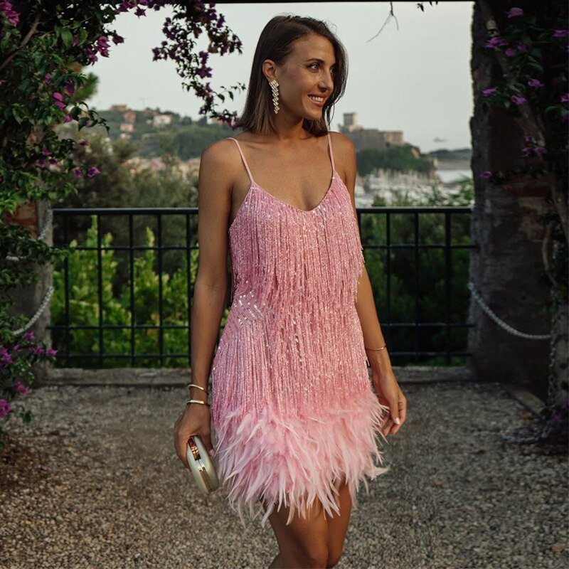Robe Courte Femme Ajustée – Bretelles Fines Col V Détails Franges | Look Soirée Élégant