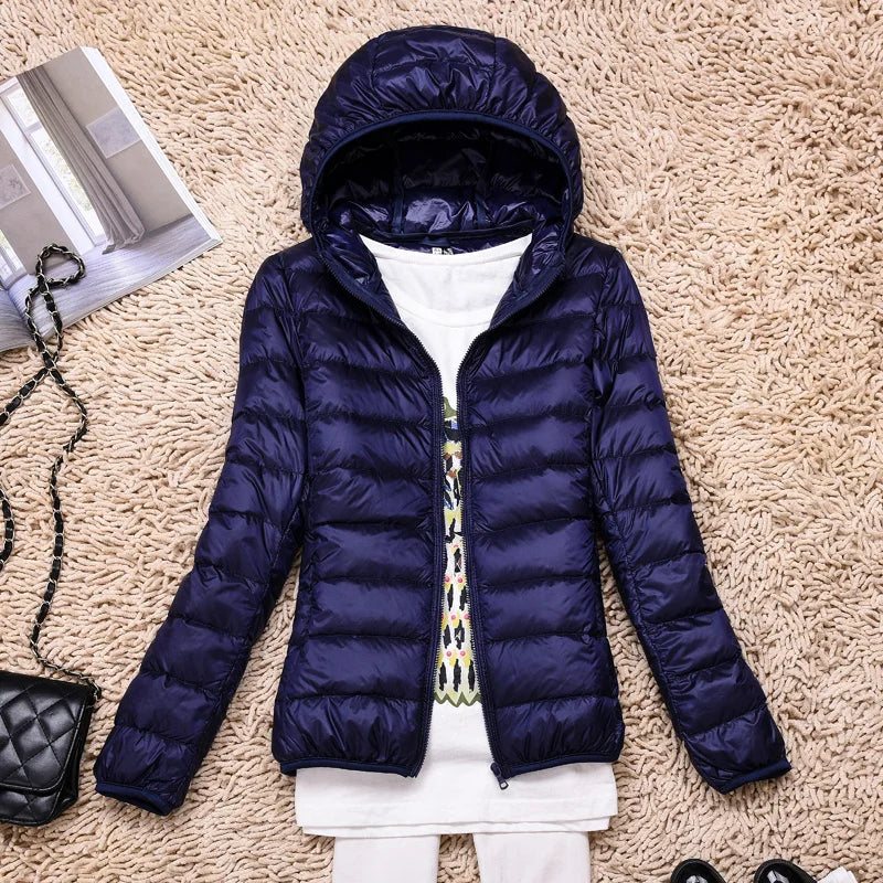 Doudoune Femme Ultra-Légère Capuche – Rembourrage Duvet Fermeture Zippée | Chaleur & Praticité