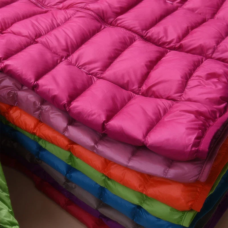 Doudoune Femme Ultra-Légère Capuche – Rembourrage Duvet Fermeture Zippée | Chaleur & Praticité