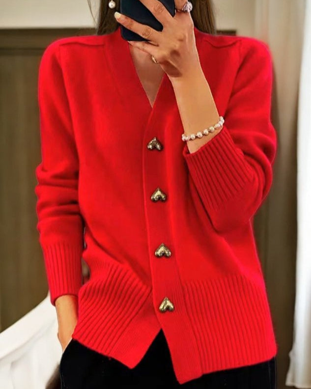 Cardigan Femme Col V Boutons Cœur – Détail Côtelé Manches Longues | Douceur & Féminité